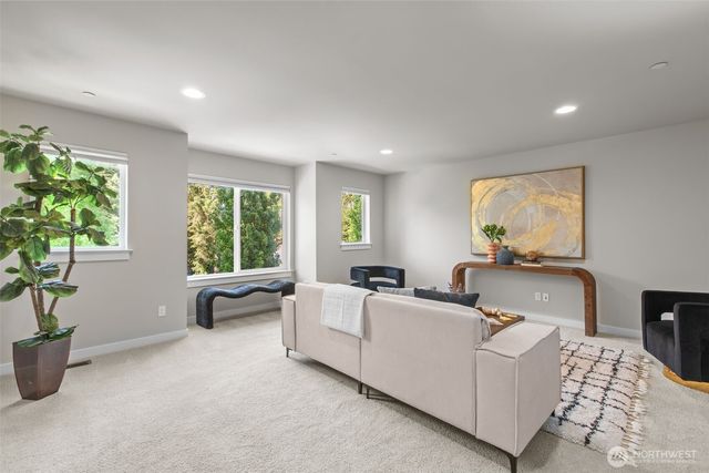 4810 216th Court SW, Mountlake Terrace, WA 98043