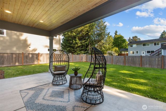 4810 216th Court SW, Mountlake Terrace, WA 98043