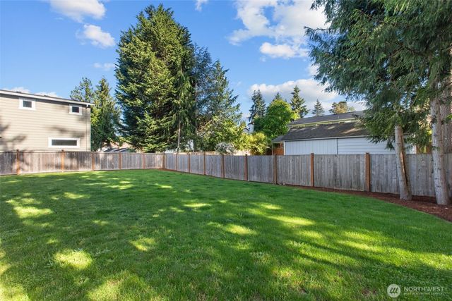 4810 216th Court SW, Mountlake Terrace, WA 98043