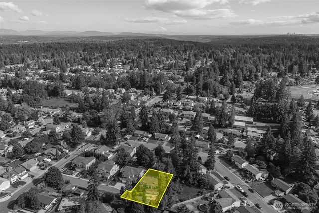 4810 216th Court SW, Mountlake Terrace, WA 98043