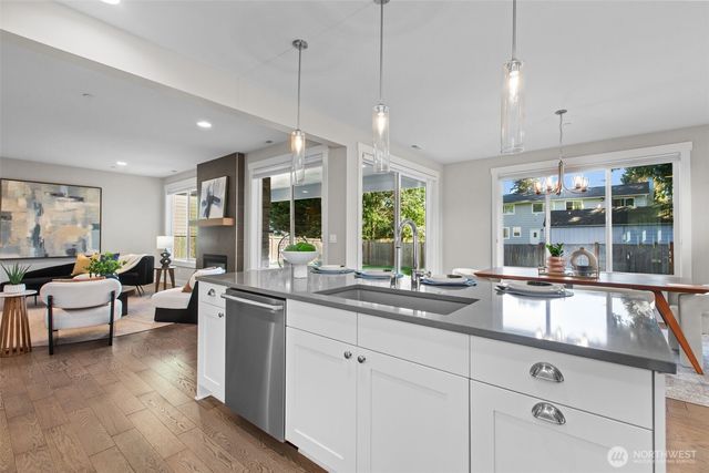 4810 216th Court SW, Mountlake Terrace, WA 98043