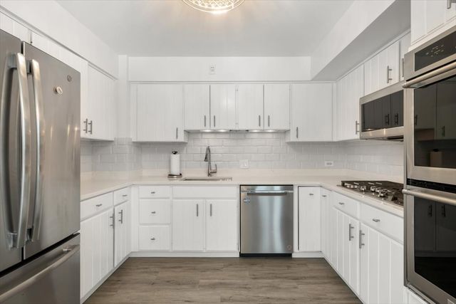 50 Red Oak Lane, Highland Park, IL 60035