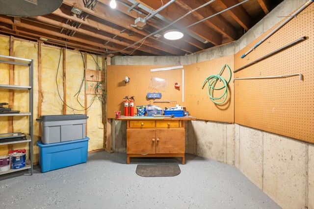 50 Red Oak Lane, Highland Park, IL 60035