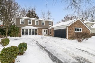 50 Red Oak Lane, Highland Park, IL 60035