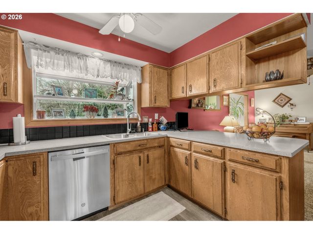 7450 Sw 184TH Pl, Beaverton, OR 97007