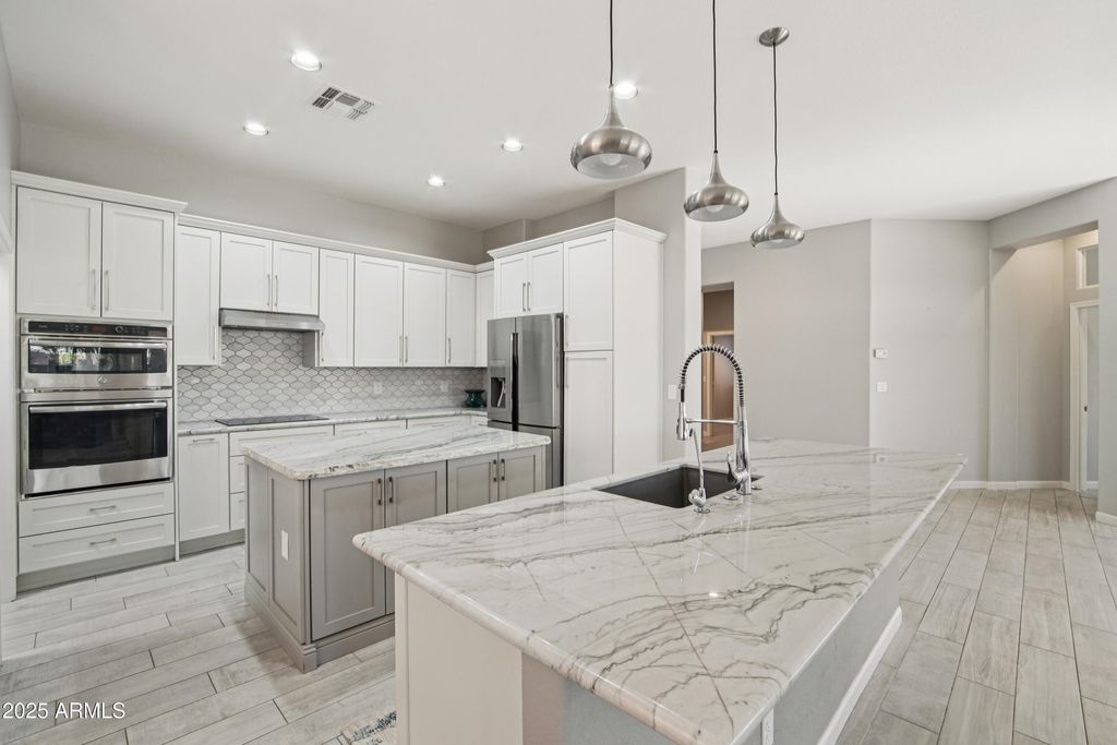 Image 10 of property listing at 7227 E TEXAS EBONY Drive, Gold Canyon, AZ 85118