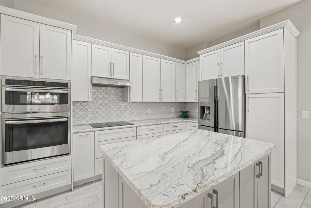 Image 11 of property listing at 7227 E TEXAS EBONY Drive, Gold Canyon, AZ 85118