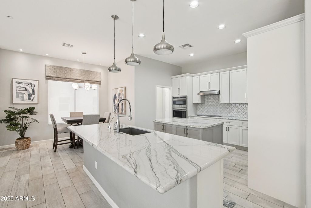 Image 9 of property listing at 7227 E TEXAS EBONY Drive, Gold Canyon, AZ 85118