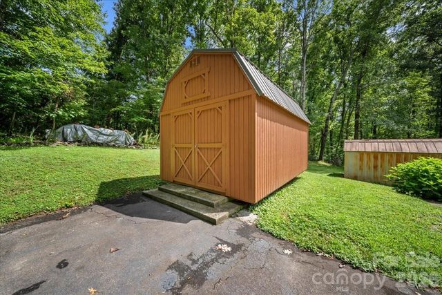 371 Patton Valley Drive, Nebo, NC 28761