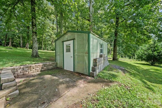 371 Patton Valley Drive, Nebo, NC 28761