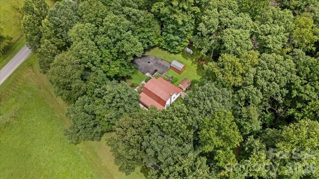 371 Patton Valley Drive, Nebo, NC 28761