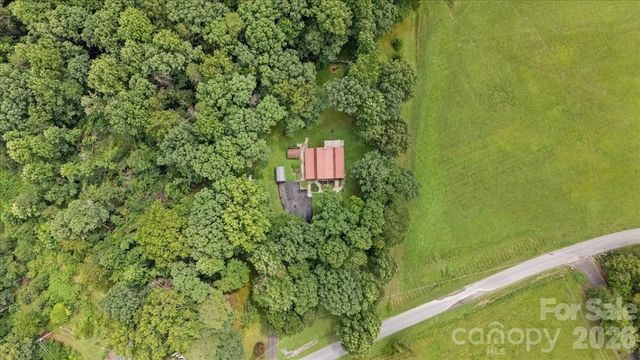 371 Patton Valley Drive, Nebo, NC 28761