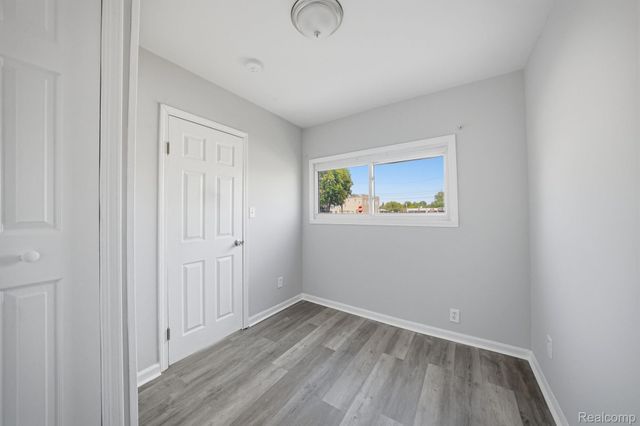 14890 Collinson Avenue, Eastpointe, MI 48021