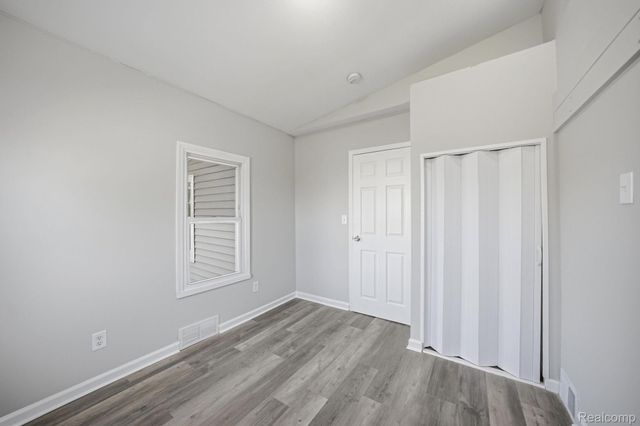 14890 Collinson Avenue, Eastpointe, MI 48021