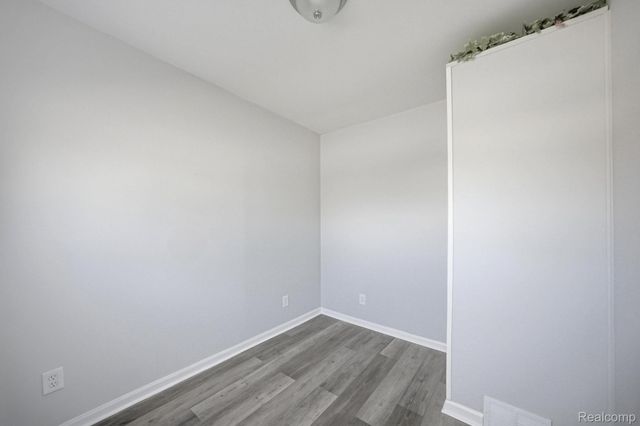 14890 Collinson Avenue, Eastpointe, MI 48021