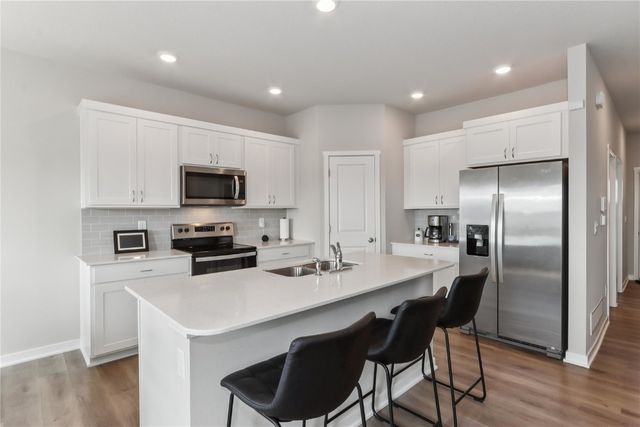 615 Maddie Ln, Tiffin, IA 52340