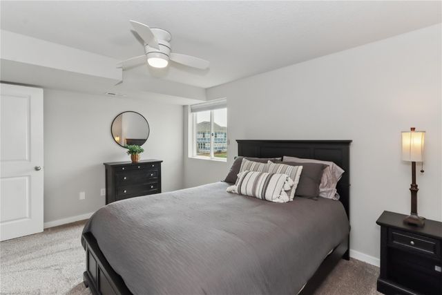 615 Maddie Ln, Tiffin, IA 52340