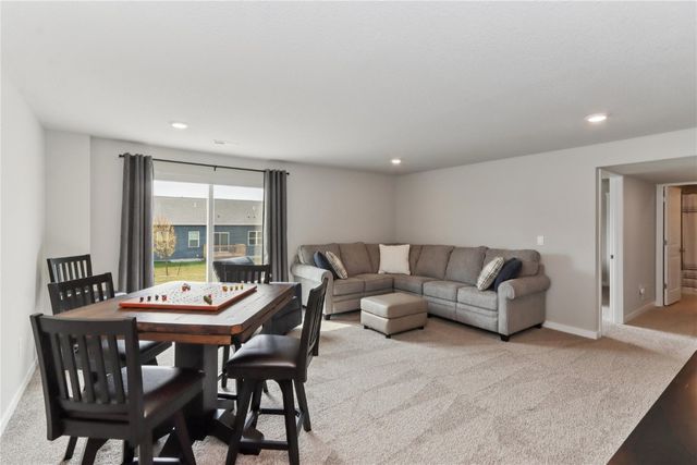 615 Maddie Ln, Tiffin, IA 52340