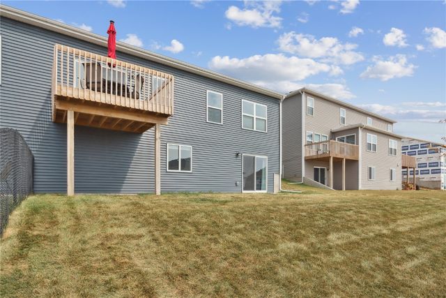 615 Maddie Ln, Tiffin, IA 52340