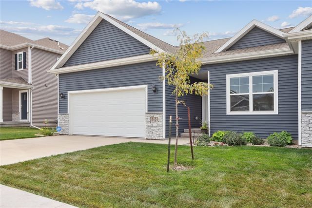 615 Maddie Ln, Tiffin, IA 52340