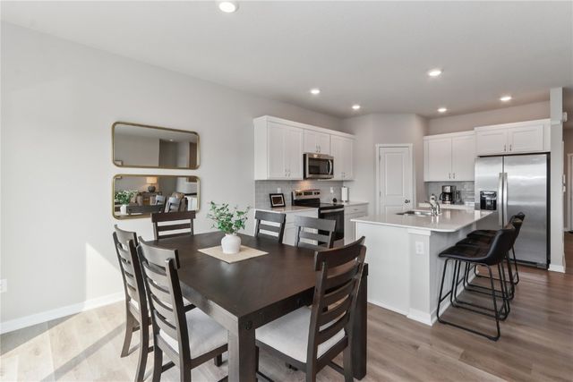 615 Maddie Ln, Tiffin, IA 52340