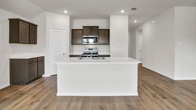 200 Bandit Trail, Terrell, TX 75160