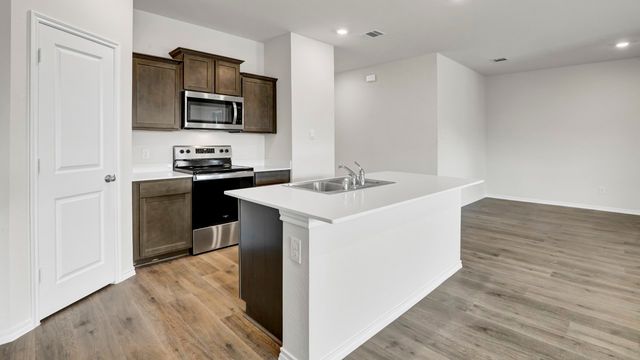 200 Bandit Trail, Terrell, TX 75160