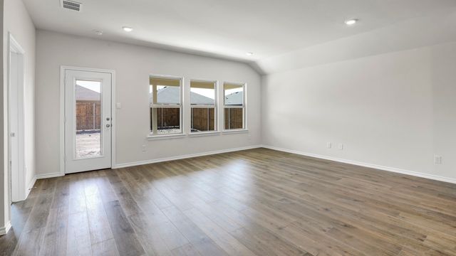 200 Bandit Trail, Terrell, TX 75160