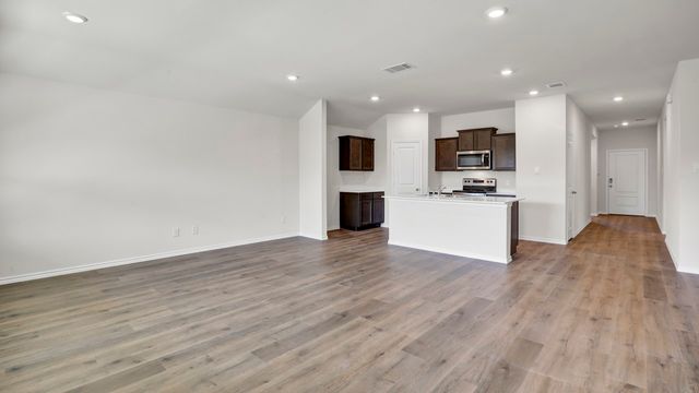 200 Bandit Trail, Terrell, TX 75160