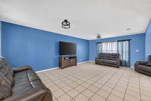 1509 Kokopelli Drive, Edinburg, TX 78541