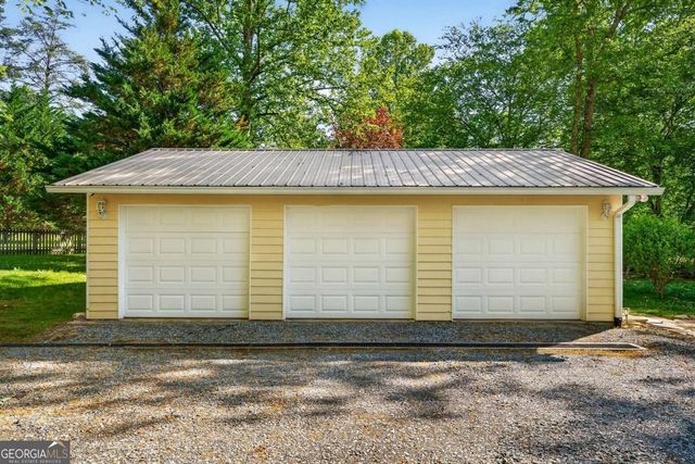 401 Mountain Rivers Road, Mineral Bluff, GA 30559