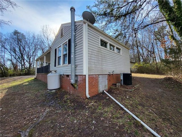 1535 E Fairfield Road, High Point, NC 27263