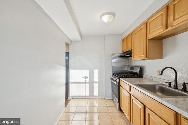 3408 ASHFIELD LN, Philadelphia, PA 19114