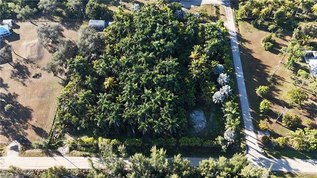 12434 Eagles Nest DR, Bokeelia, FL 33922