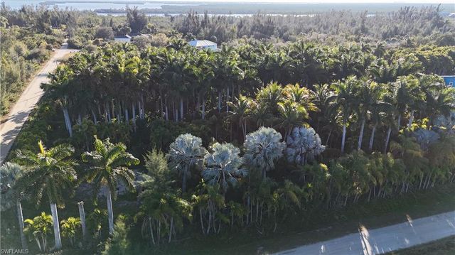 12434 Eagles Nest DR, Bokeelia, FL 33922