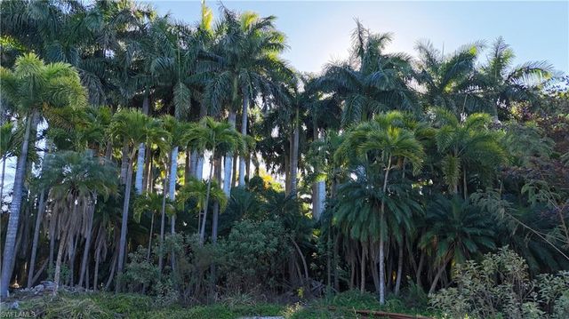 12434 Eagles Nest DR, Bokeelia, FL 33922