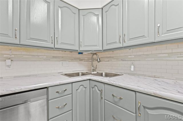 3107 Garnette Drive B1, Bridgeton, MO 63044