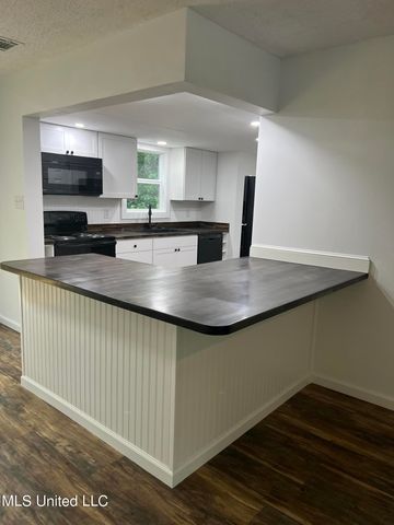 10110 Blossom Street, Vancleave, MS 39565