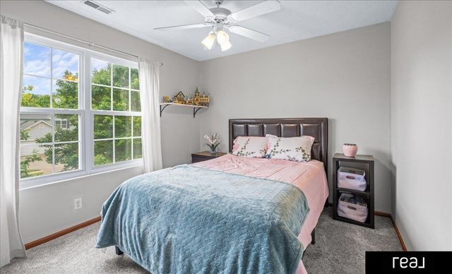 2923 Blackhawk Drive, Bellevue, NE 68123