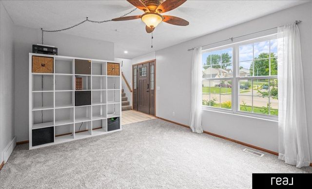 2923 Blackhawk Drive, Bellevue, NE 68123