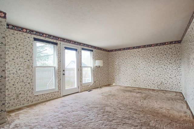 1049 Stratford Court, Loveland, OH 45140