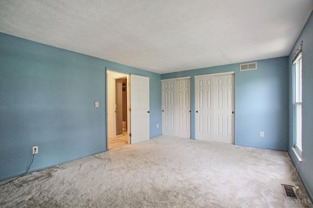 1049 Stratford Court, Loveland, OH 45140