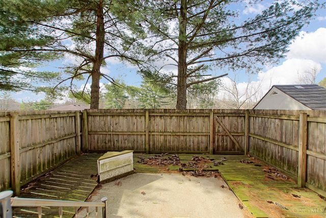 1049 Stratford Court, Loveland, OH 45140