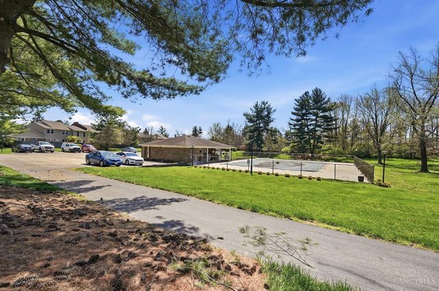 1049 Stratford Court, Loveland, OH 45140