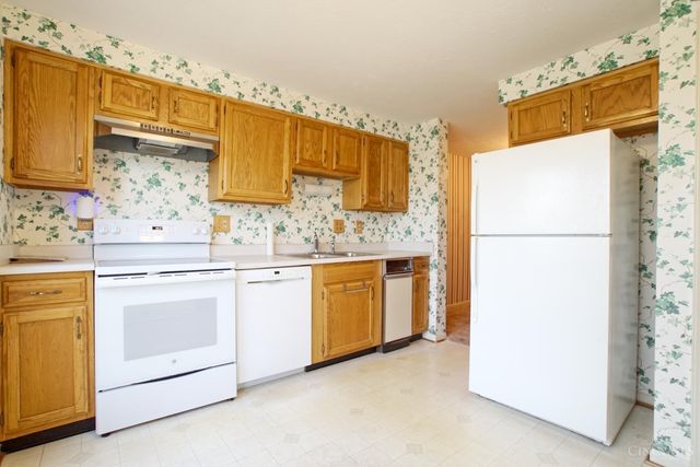 1049 Stratford Court, Loveland, OH 45140