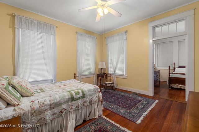 410 4th Avenue, Hattiesburg, MS 39401