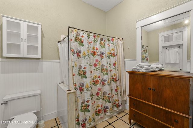 410 4th Avenue, Hattiesburg, MS 39401