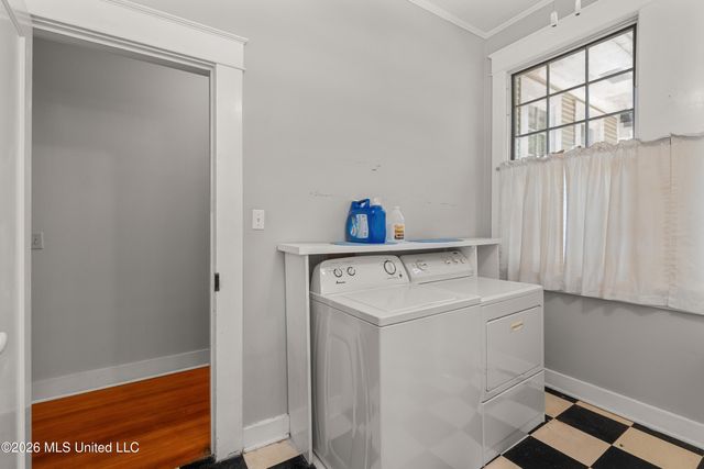 410 4th Avenue, Hattiesburg, MS 39401