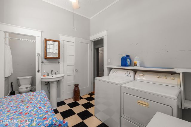 410 4th Avenue, Hattiesburg, MS 39401