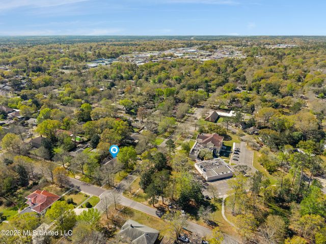 410 4th Avenue, Hattiesburg, MS 39401